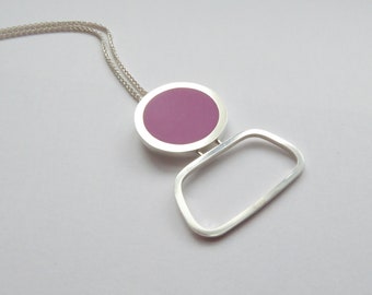 Mid Century Magenta Pink Statement Necklace - Colorful Round Pendant - Colourblock Round Pendant