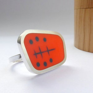 Modern Orange Cocktail Ring in Silver & Resin in Mid-Century Style - Atomic Landscape Ring