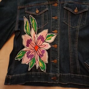 Blume und Blätter Große gestickte Bügelbild Aufbügler