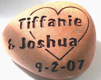 Custom wedding gift - Love rocks - engraved oathing stone for couple - commitment, wedding or anniversary