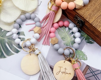 Personalized bead bracelet keychain,BridesmaidGift,bracelet keychain,MotherDay Gift,GiftForHer,Bead Keychain,Boho Keychain,Gift forTeacher