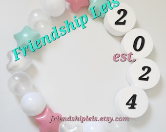 Friendship Bracelet style Lei