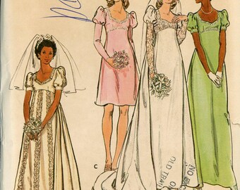Robe de mariée style Juliette, taille haute empire, manches princesse, idéale pour un bal de promo ou une soirée habillée. Modèle vintage original, à choisir selon vos envies.