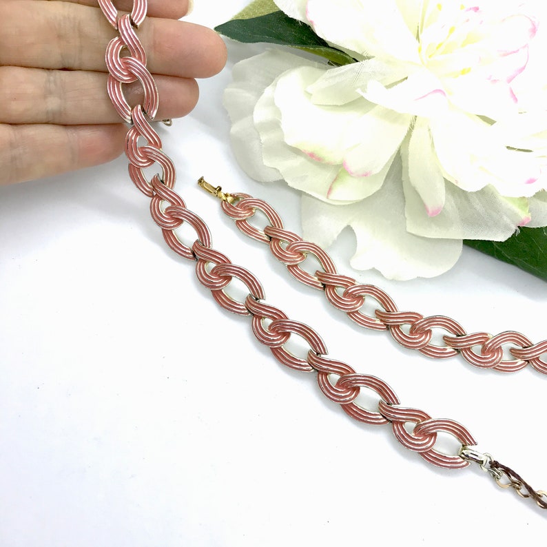 Vintage Signed MARVELLA Ribbon Stripe Enamel Groove Open Link Choker Bracelet Set Gift for Her Light Gold Tone 50s Red Pink Peach Tones