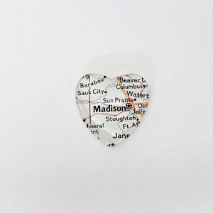 Imán de mapa antiguo de Madison, Wisconsin. Imán de vidrio con forma de corazón, regalo de Madison, regalos de mapas, regalo para viajeros, regalo único para hombres, imán de Wisconsin
