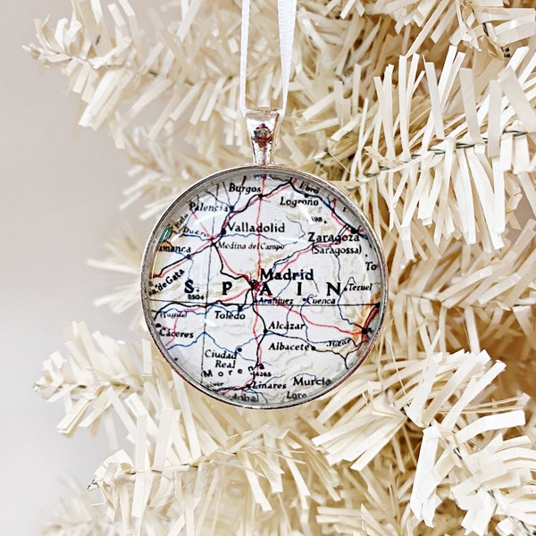 Christmas Ornament, Madrid Spain Vintage map Ornament, Madrid, gift for traveler, map gift, unique ornament, Spain souvenir gifts under 20