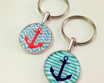 Chaveiro náutico. Design náutico colorido e divertido, pingente de bolsa de praia, chaveiro fofo, silhueta de âncora, chaveiro de âncora, presentes náuticos