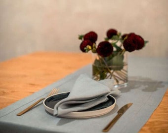 Beautiful Classic Table Runner - Soft Linen Runner, Holiday Gifts, Blue Paisley Runner, White Lace Table Runner Décor, Dinning Décor