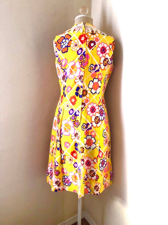 Mid 60s David Crystal Yellow Floral Dress with Ov… - image 2