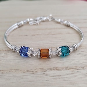 Family Birthstone Bracelet Gift for Mom Birthday Present Mothers Day Gift from Daughter Grandmother Jewelry