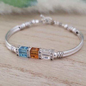 Family Birthstone Bracelet Birthstone Gift for Grandma Christmas Gift Bridesmaid Gift for Mom Birthday Gift Grandmother Birthstone Jewelry