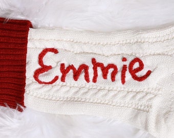 Bas de Noël tricotés personnalisés : nom de famille brodé, décoration des fêtes
