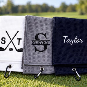 Broderad golfhandduk: Personligt tillbehör till golfbag