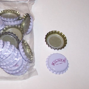 50 bottle caps with gaskets