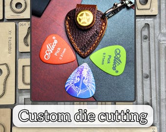 Triangle guitar pick keychain cutting mold, steel ruler die-cutting custom pendant design, suitable for leather crafts and paper products