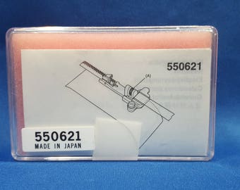 Elastic foot #550621 for sergers with instruction sheet and storage case