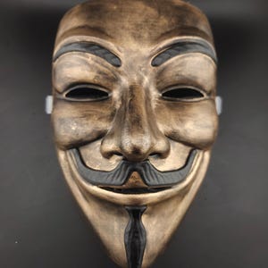 Antique Gold Guy Fawkes Mask – Iconic V for Vendetta Cosplay & Collectible