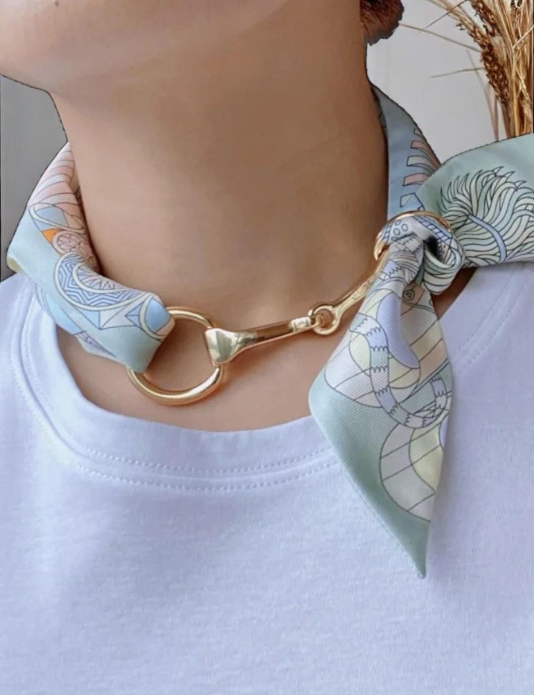 Hermes scarf buckle best sale
