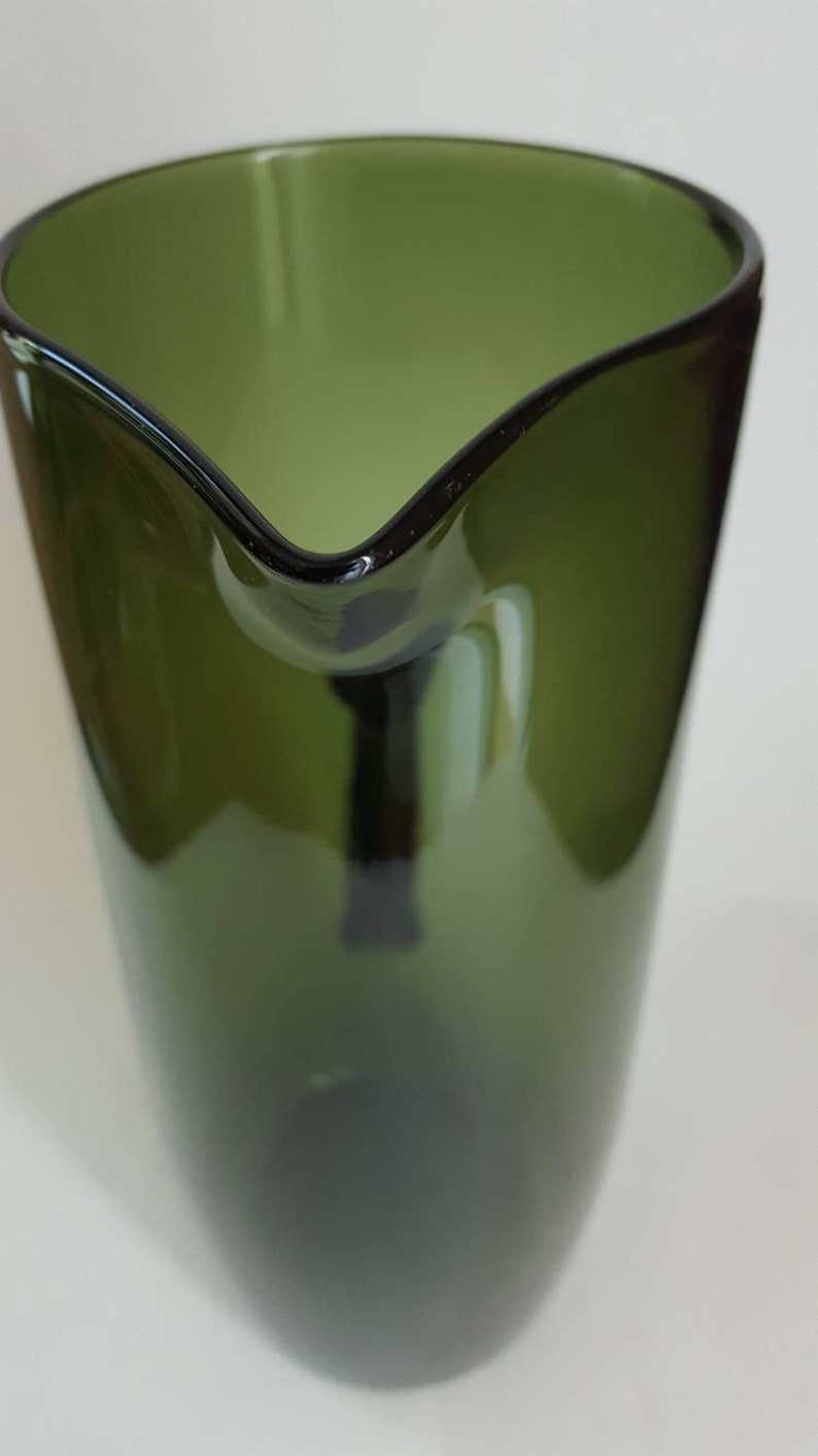 Beautiful Emerald Green Iittala Finland Green Glass Serving Pitcher Timo Sarpaneva Mid Century Tall Martini Water Pitcher