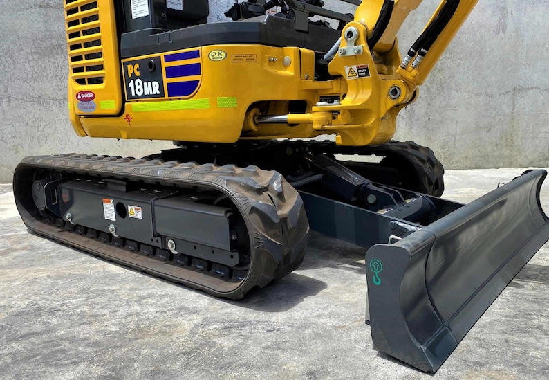 SVG Komatsu PC18MR-3/PC18 Excavator | Digger Decal | Sticker Vector | Digital File image 4