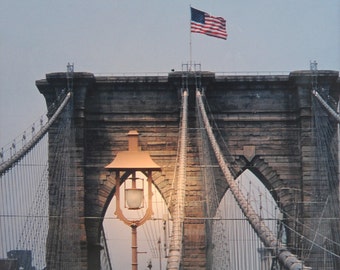 Luz nocturna del puente de Brooklyn: vidrio y cobre de 10 x 10 cm