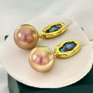 Orecchini di perle colorate Aurora: perle dorate verdi naturali da 12,7 mm, orecchini pendenti