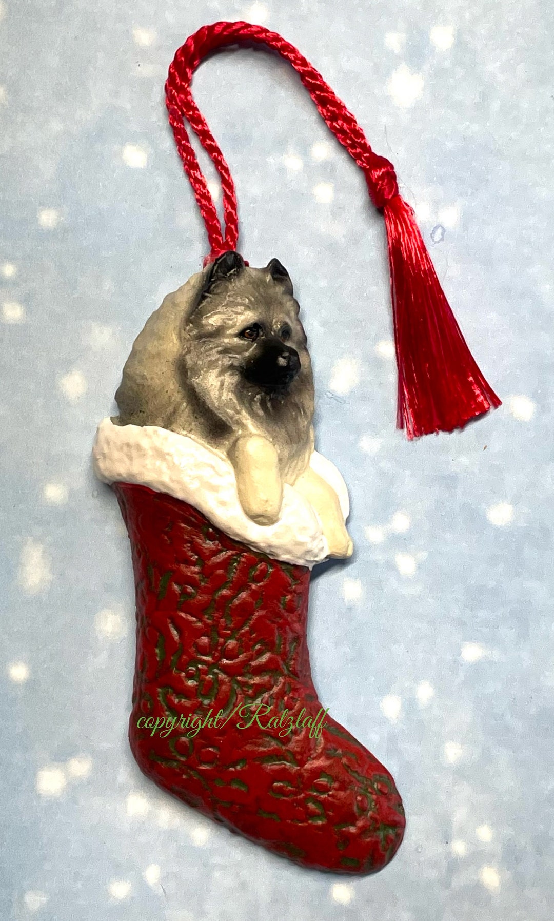 Caroline's Treasures SS4728-CO1 Akita Red Snowflakes