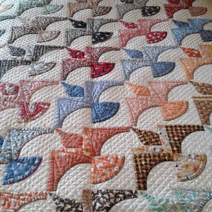 pdf Pattern, Flying Doves, Drunkards Path Birds, Baby Quilt Pattern, Applique Olive Branches, Drunkards Path, Bed Quilt, Breast Cancer Quilt