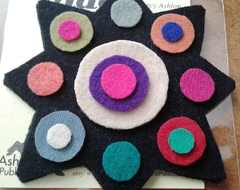 Wool Kit, Small STAR Mug Rug, Wool Appliqué Mug Rug Kit, DIY Wool Penny Rug Kit, Pre Cut Wool Appliqué Kit, Wool Pennies, Scrap Wool Rug