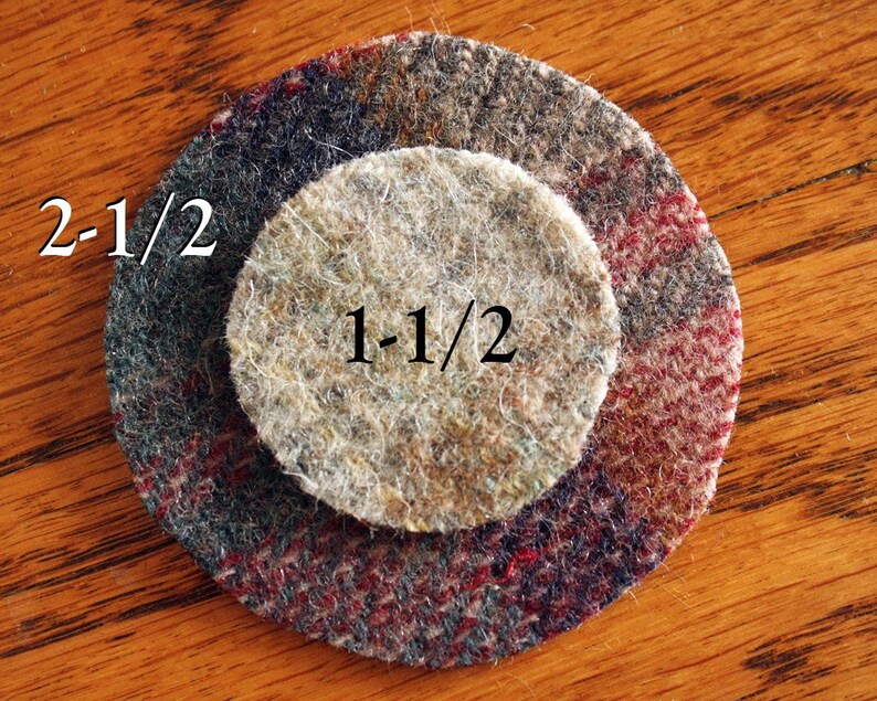 Ronds de laine 50 Ronds de laine de 2-1/2 po., Ronds de laine feutrée recyclée prédécoupée, Pièces de quelques pièces en laine, Grande variété de couleurs, de textures, Déchets de tapis en laine image 2