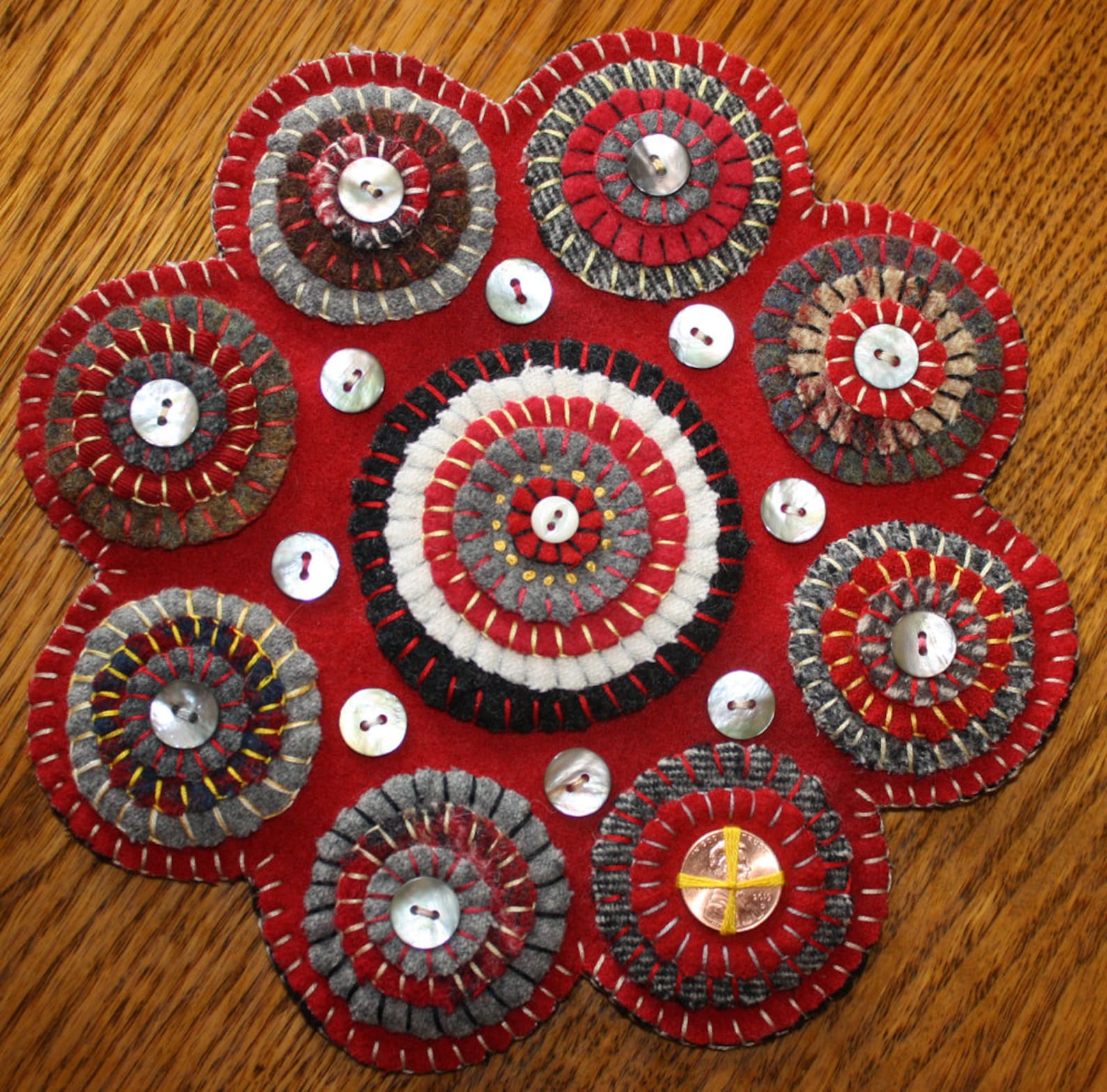 Wool KIT Large SCALLOPED preCut Wool Appliqué Kit Wool Etsy