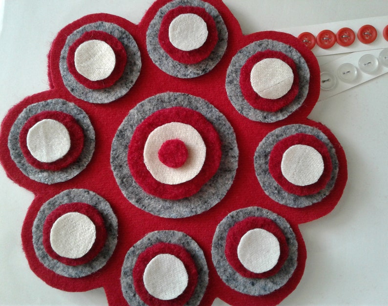 Wool KIT Wool Penny Rug Kit LARGE SCALLOPED preCut Wool Etsy