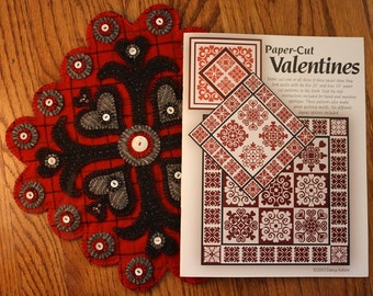 Quilt Book, Paper Cut Valentines Appliqué Pattern Quilt Book, Hawaiian Style Applique Quilt Pattern, Wool Penny Rugs, Embroidery, Wool Penny