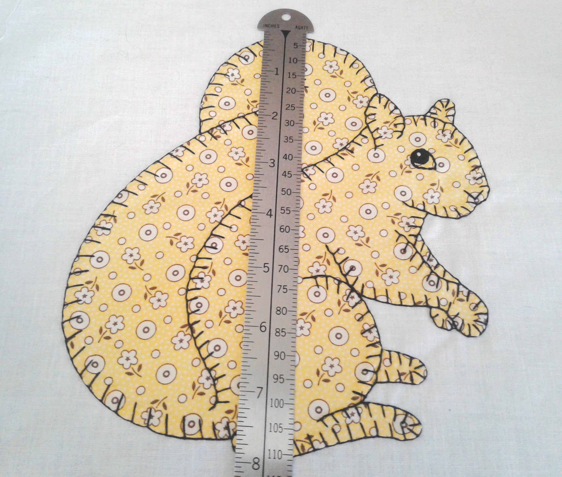 Squirrel Applique Block Pattern Quilt Block Squirrel Pattern, One Piece of Fabric Applique Design ...