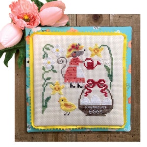 Mouse's Easter Bonnet - Easter Cross Stitch Pattern PDF by Tiny Modernist