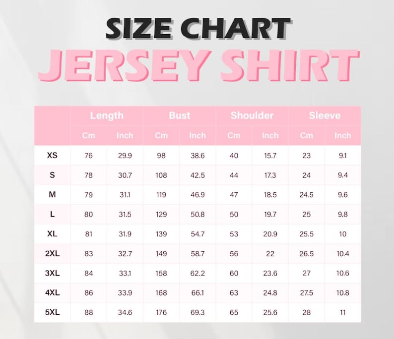 Puede incluir: Tabla de tallas para una camiseta de punto con medidas en pulgadas y cent&iacute;metros. La tabla muestra las tallas XS a 5XL con las medidas correspondientes para la longitud, el pecho, el hombro y la manga.