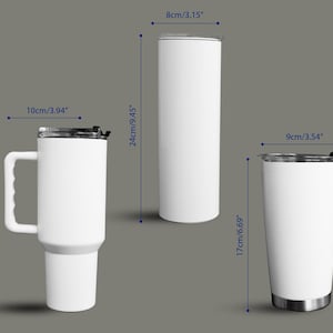 Puede incluir: Se muestran tres vasos aislados blancos de diferentes tama&ntilde;os. El m&aacute;s grande tiene un asa y mide 27 cm de alto y 10 cm de ancho. El vaso alto y delgado mide 24 cm de alto y 8 cm de ancho. El m&aacute;s peque&ntilde;o mide 17 cm de alto y 9 cm de ancho.