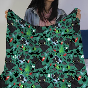 Toothless Fleece Blanket – Cute Dragon Throw Blanket for Kids & Adults – Soft Cozy Cotton Fleece Blanket Gift
