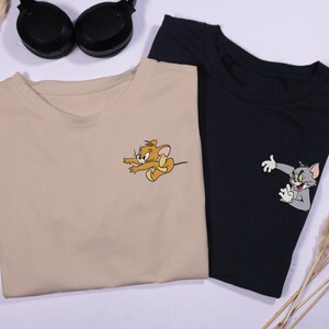 Gepersonaliseerde geborduurde T-shirt voor koppel muis en kat Custom T-shirt voor koppels muis en hond cadeau