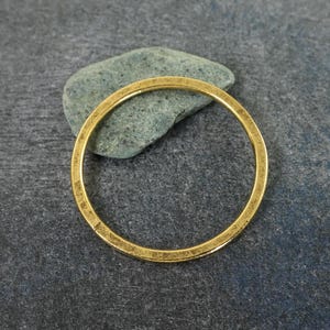 Large Antique Gold Hoop, Large Antique Gold Textured Open Circle, Large Gold Frame Pendant 35mm |NU5-9|1 XN