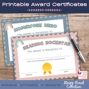 Op de afbeelding: Twee afdrukbare awardcertificaten met de tekst "Homework Hero" en "Reading Rockstar". De certificaten hebben een pastel kleurenschema met regenboog- en gouden accenten. Een pen ligt op de certificaten. De onderkant van de afbeelding luidt "editable | printable | 4 designs".