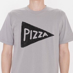 Organic Cotton Silver Pizza Slice Graphic T Shirt in Small Medium Large 2XL XXL, NYC pizza lover gift idea for him, Men's T-shirts image 1