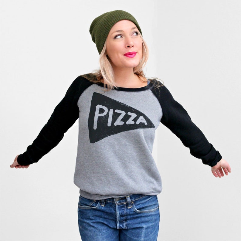 Womens Pizza Fleece Graphic Sweatshirt, Mama Sweatshirt, Handmade Women's Birthday Gift, pizza themed gift for her, Bella Canvas Sweatshirt image 3