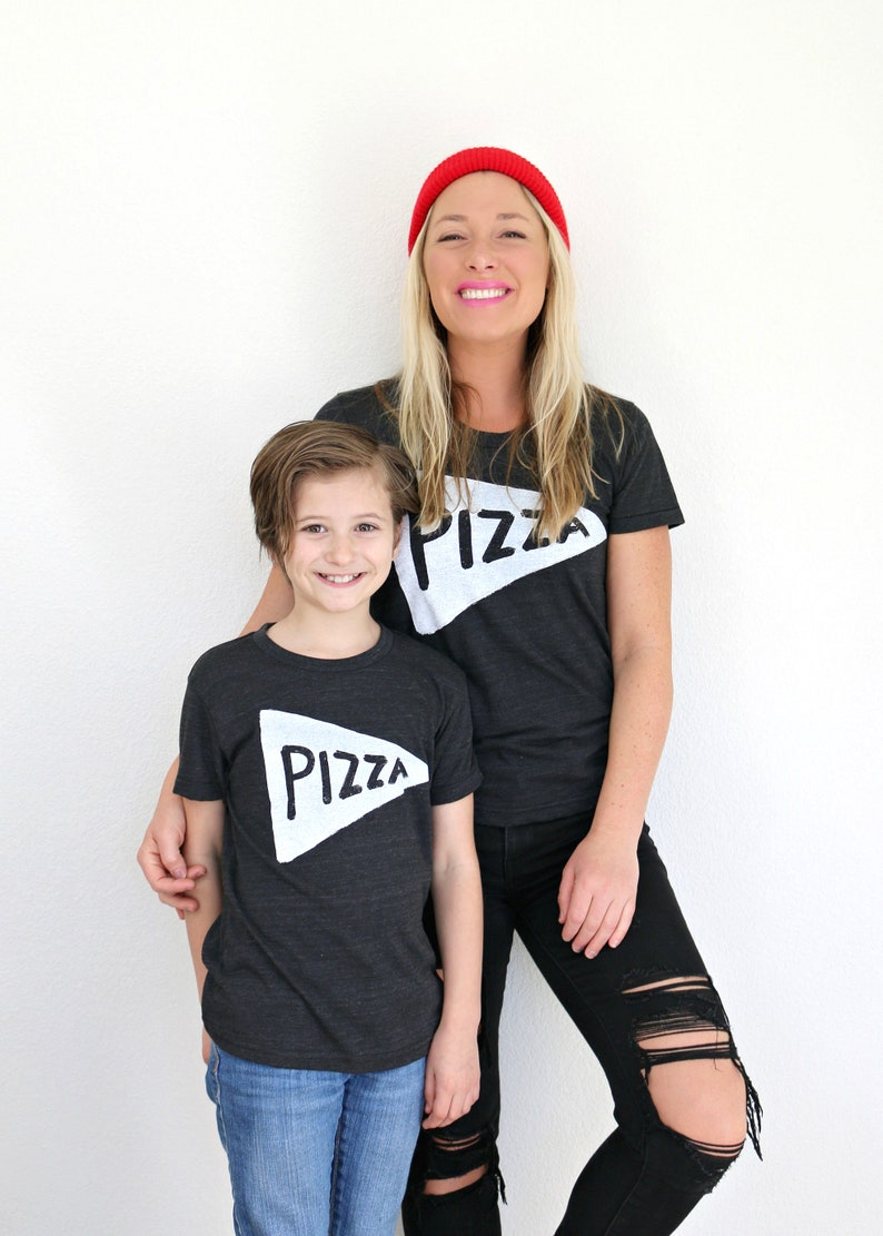 Camisetas de pizza a juego para papá e hijo del Día del Padre, conjunto de camisetas gráficas para papá e hija, ropa negra única para hombre, regalo de papá para él de niños imagen 5