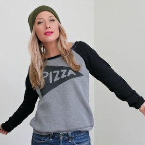 Womens Pizza Fleece Graphic Sweatshirt, Mama Sweatshirt, Handmade Women's Birthday Gift, pizza themed gift for her, Bella Canvas Sweatshirt image 4