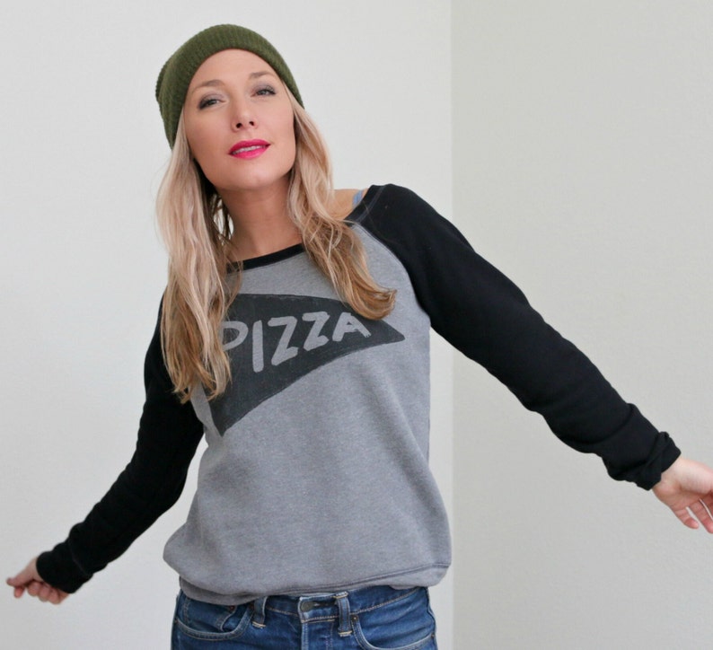 Womens Pizza Fleece Graphic Sweatshirt, Mama Sweatshirt, Handmade Women's Birthday Gift, pizza themed gift for her, Bella Canvas Sweatshirt image 4