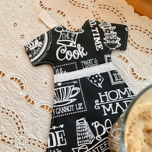 Chef Theme Hot Mama Trivet or Hot Pad, Countrycore Kitchen Decor, Kitchen Cook Decor Dressy Mug Rug Coaster by Klosti