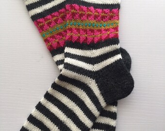 Patrón: Calcetines Funky Faisile