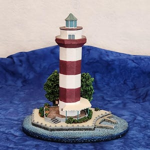 Danbury Mint Harbour Town Light Hilton Head Island South Carolina Lighthouse Home Décor, Lighthouse Beach Home Nautical Home Décor