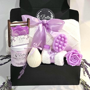 Lavender Spa Gift Box: Knitted Blanket, Candle & Handmade Soaps